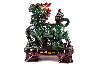 家里擺放麒麟有講究嗎？貔貅與麒麟哪個(gè)更適合家里擺放？(圖文)