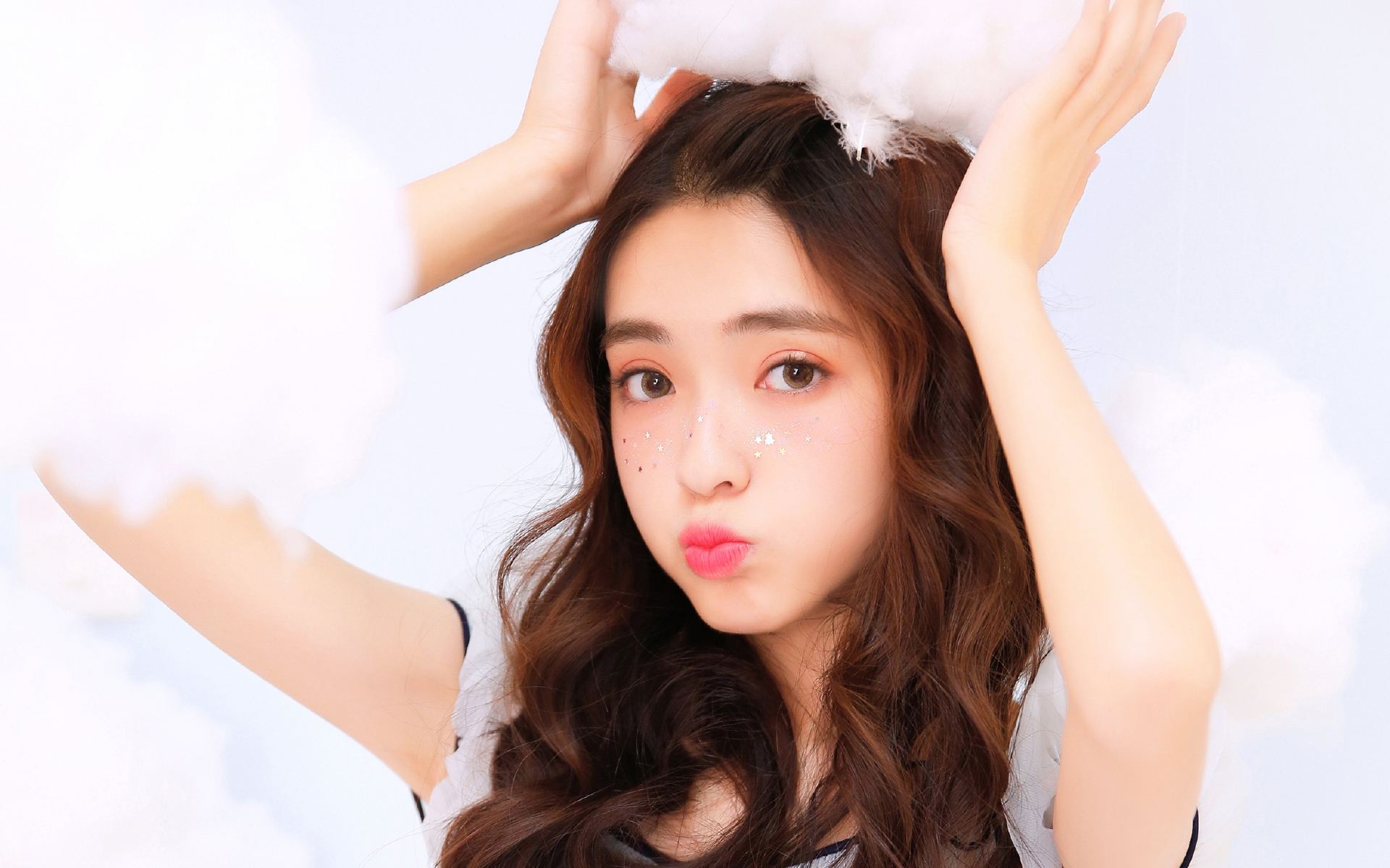 女人左右眉毛有痣分別有什么含義？(圖文)