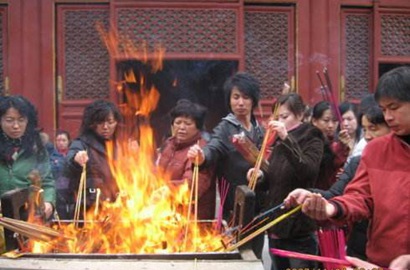 2019年農(nóng)歷十月初九是好日子嗎適合燒香祈福嗎？(圖文)