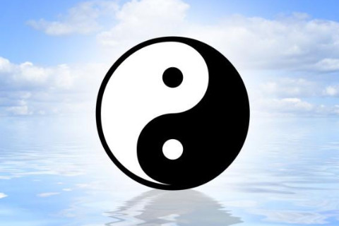 一生小人是非多的八字特征