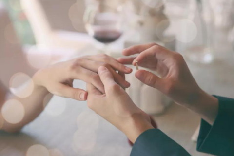 與雙子座最搭能走進(jìn)婚姻的殿堂的星座