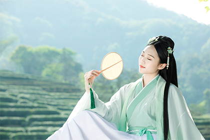 腮骨大的女人面相好嗎？小氣女人面相特點！