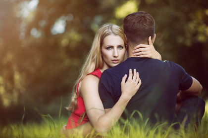 正午男人和石矛女人能結婚嗎？時間配對分析