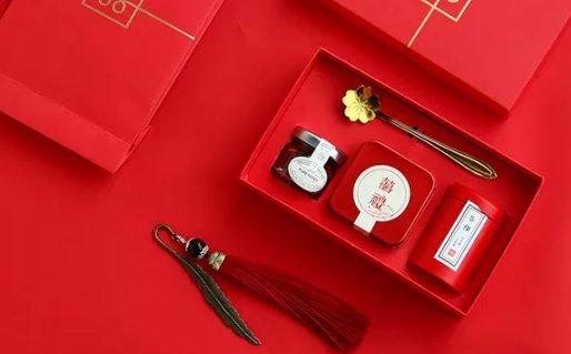 口才優(yōu)秀 黃段子長(zhǎng)掛口邊的星座