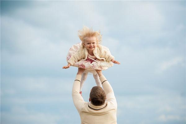 夢(mèng)見(jiàn)一只大兔子 夢(mèng)見(jiàn)一只大兔子