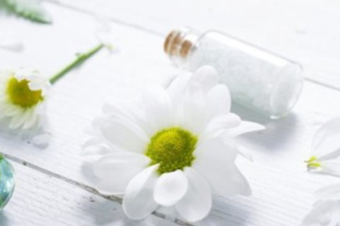 五行喜土戴什么飾品?陶瓷水晶