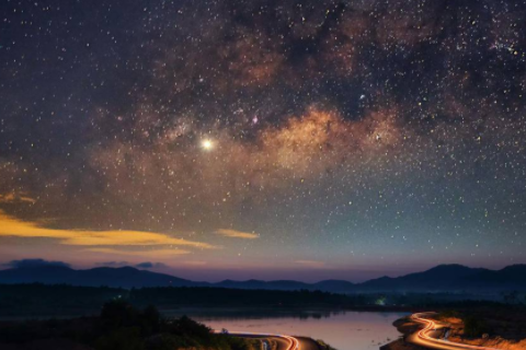 虎和狗相克相沖嗎 虎和狗相配婚姻如何