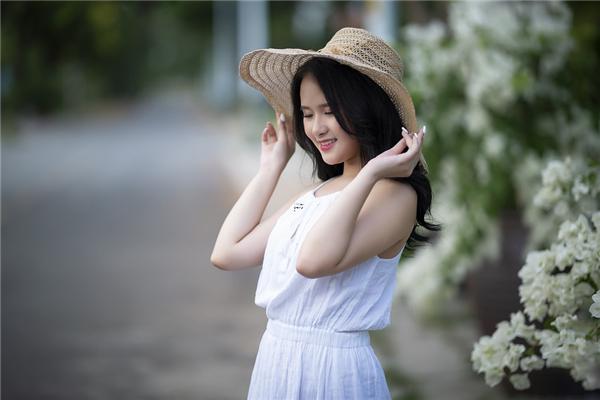 11091-.天生是富婆的面相 有什么特征