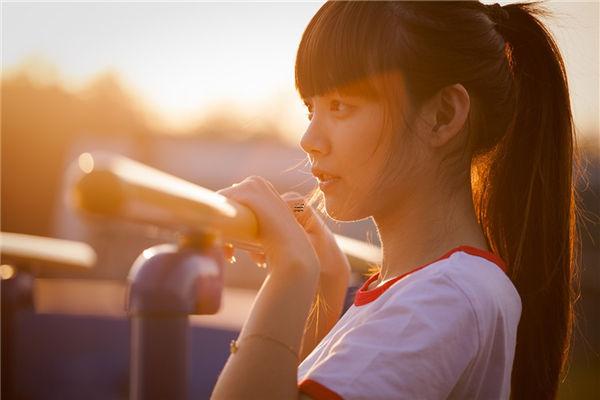 10548-.女人哪種眉形財運最好 虎眉更顯現(xiàn)事業(yè)成就發(fā)展