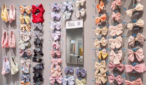 14056-.夢見被蛇纏繞是什么意思