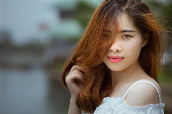 12604-.頭發(fā)很硬的男人財(cái)運(yùn)好嗎
