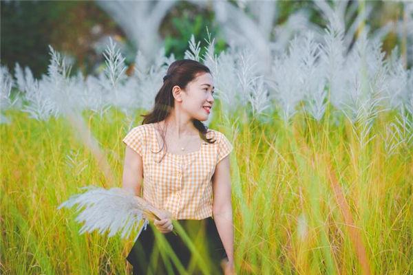 桃花運泛濫的女人面相分析