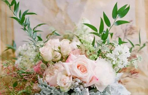 醒來拿起手機,十二星座干的第一件事 醒來拿起手機,十二星座干的第一件事