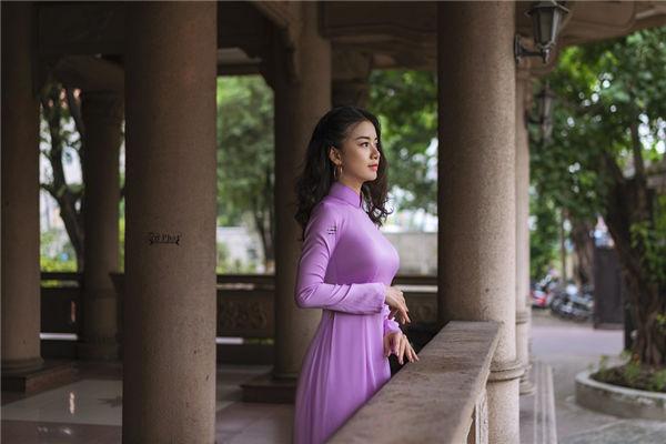 女生面帶桃花好不好,面帶桃花的男人好嗎