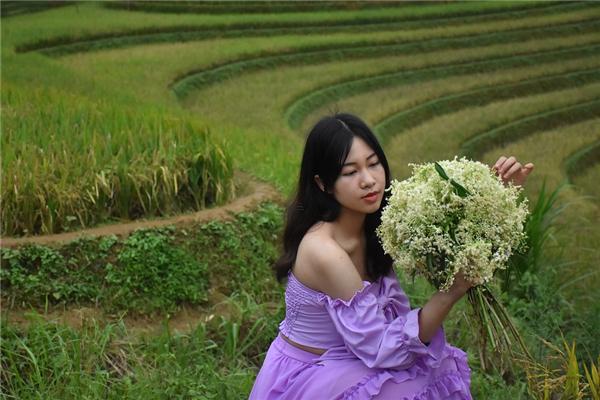 女人有酒窩桃花運是否旺盛,面相學女人有酒窩好不好
