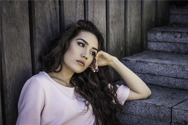 你的眼瞼暗示著你是窮是富,你的眼睛就是你 你的眼瞼暗示著你是窮是富,你的眼睛就是你