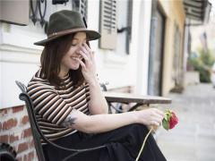 女孩花心的面相有什么特征,女孩花心的表現