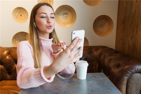 女人面相上哪里有痣是淫蕩痣,女人哪里有痣旺夫