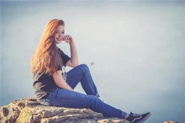 擁有三角眼面相的女人未來會如何,三角眼的女人命運(yùn)三部曲