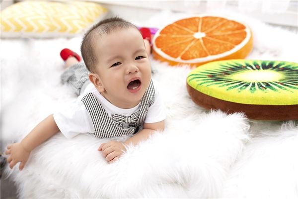 夢見自己兩鬢白發是什么意思