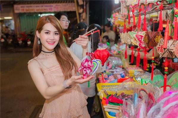 面相手相看桃花劫