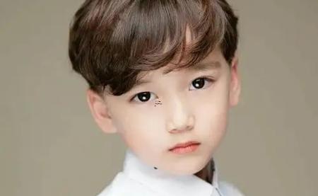 夢見男人給你蓋被子是什么意思