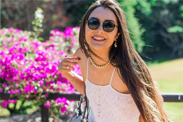女人有克夫相這一說是真的嗎,女人克夫的特征有幾種
