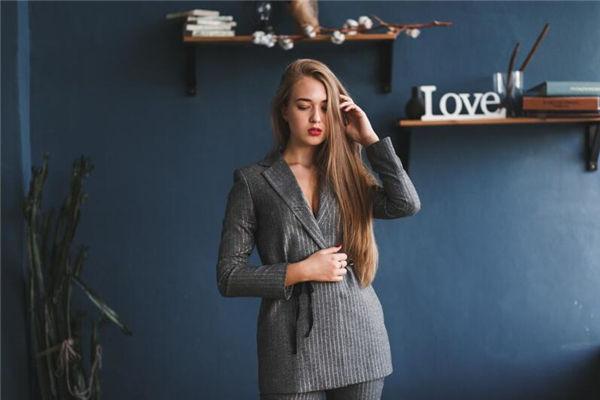 女人右眼角有痣圖解大全,女人臉上最好的8顆痣