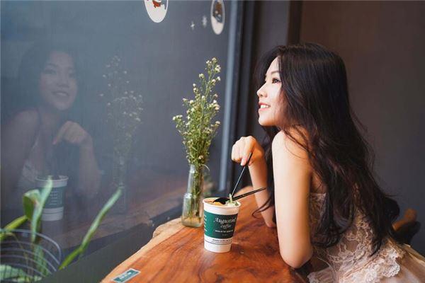 盤點當年柳葉眉眉形的一些女明星,柳葉眉的女生好看嗎