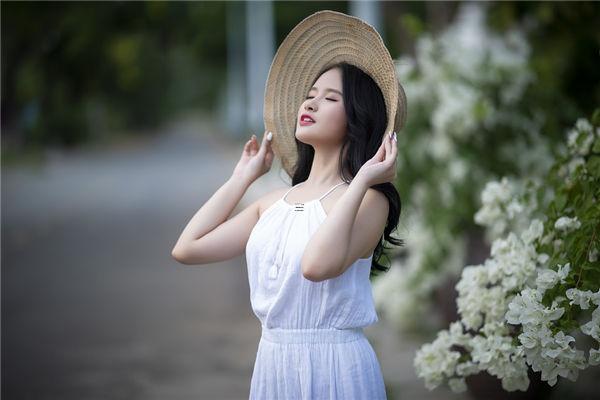 女川字掌婚姻好不好,女的川字掌是不是命不好 女川字掌婚姻好不好,女的川字掌是不是命不好