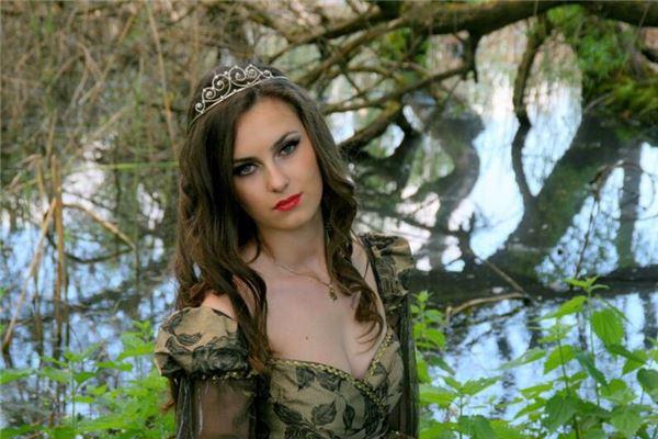 啥面相的女人會(huì)犧牲色相換取金錢?,什么面相的女人壞 啥面相的女人會(huì)犧牲色相換取金錢?,什么面相的女人壞